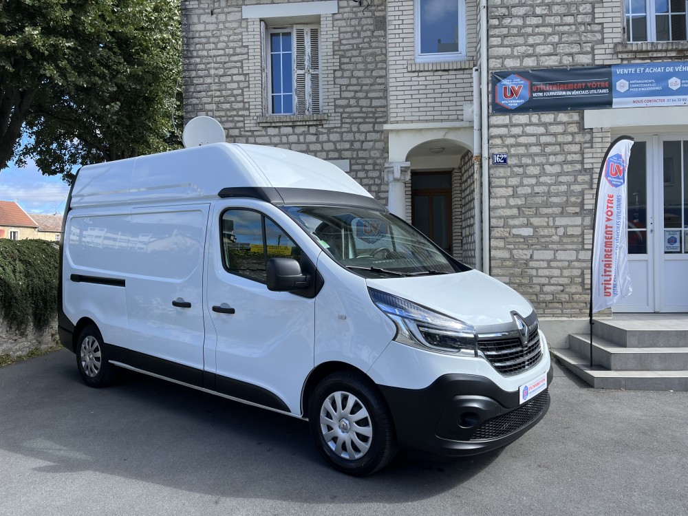 RENAULT - TRAFIC III FG L2H2 1200kg - Utilitairement Vôtre